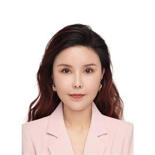 劉薇 Lisa Liu