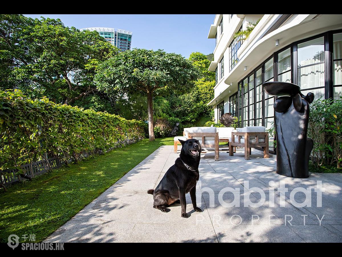 Repulse Bay - Lakeside Apartments 01