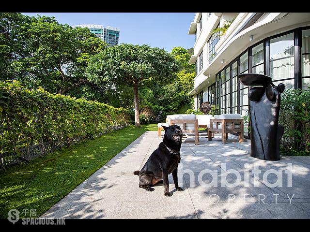 Repulse Bay - Lakeside Apartments 01