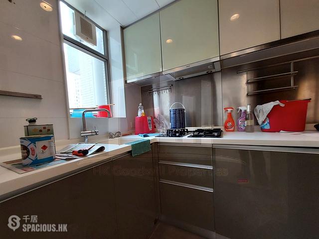 Sai Ying Pun - Island Crest 05