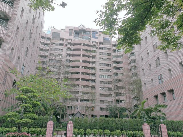 Xinyi - No. XXX-5, Songde Road, Xinyi District, Taipei City, Taiwan 110 01