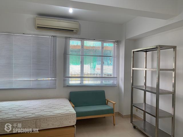 Wan Chai - 35, Ship Street 01