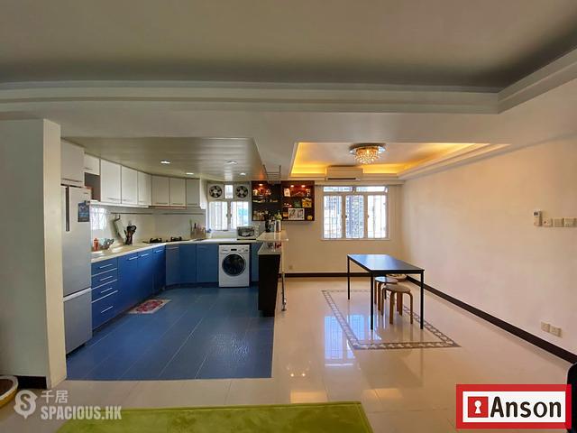 Wan Chai - Wing Cheung Mansion 01
