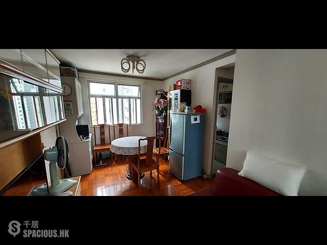 Sai Ying Pun - Siu Cheung Building 01