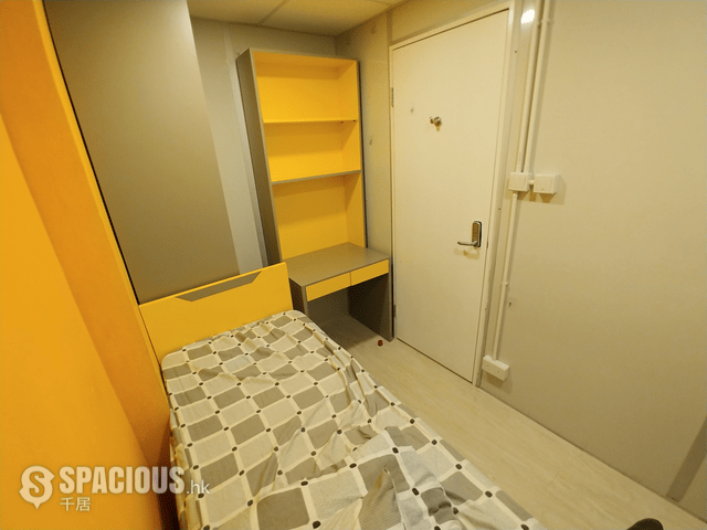 Sheung Wan - 91, Des Voeux Road West 01