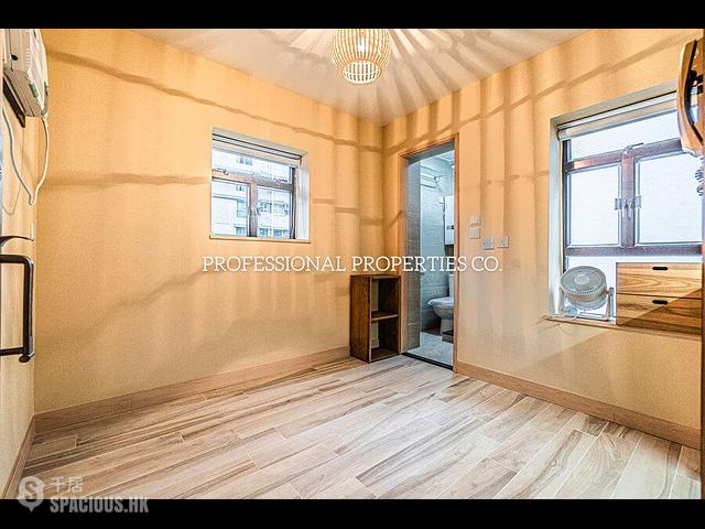 Soho - Yuppie Tel 01