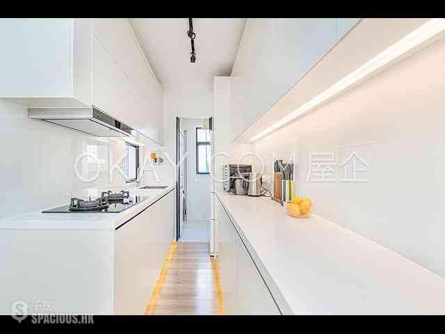 Sai Ying Pun - Wai On House 06