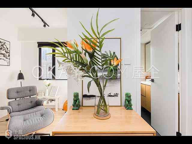 Sai Ying Pun - Wai On House 13