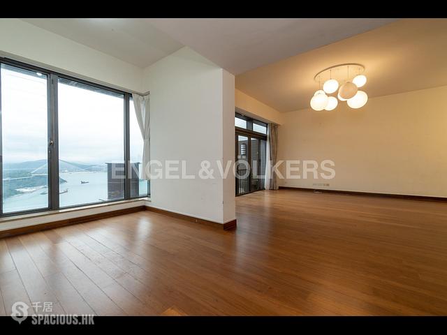 Yau Kom Tau - The Westminster Terrace 01