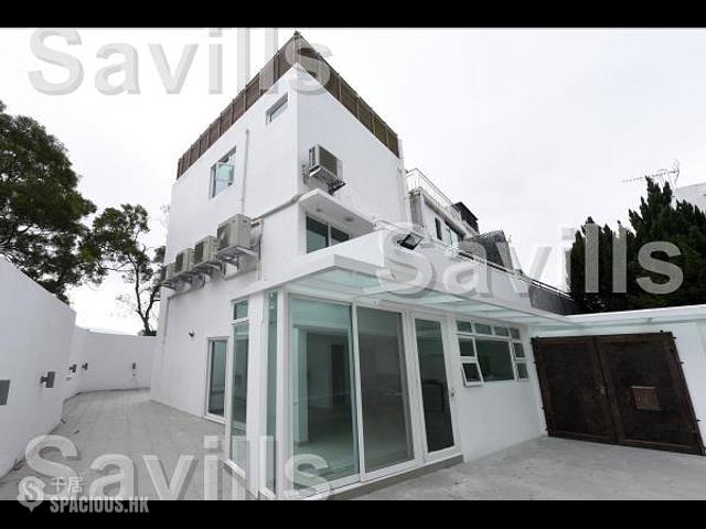 Sha Tin - Conifer Lodge 01