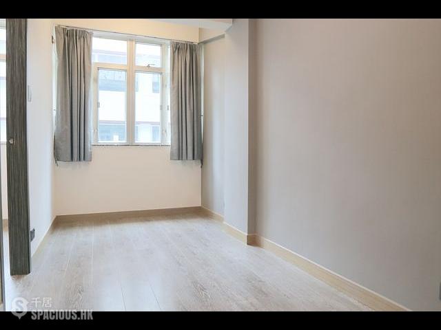 Central - 22-24, Lyndhurst Terrace 01
