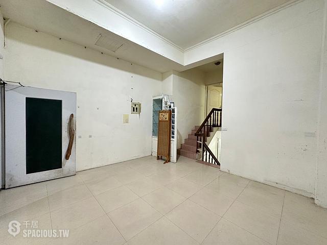 Neihu - No. XX, Lane 189, Section 3, Kangning Rd, Neihu District, Taipei City, Taiwan 114 01