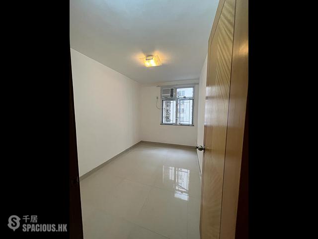 Lai Chi Kok - Mei Foo Sun Chuen Phase 3 01