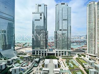 West Kowloon - The Waterfront 02
