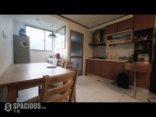 Xinyi - No. X, Lane 464, Section 3, Heping East Road, Da’an District, Taipei City, Taiwan 106 01
