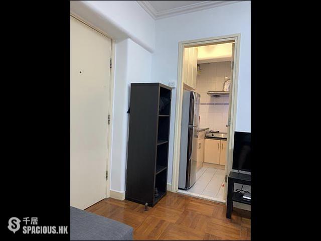 Wan Chai - 18, Tai Yuen Street 01