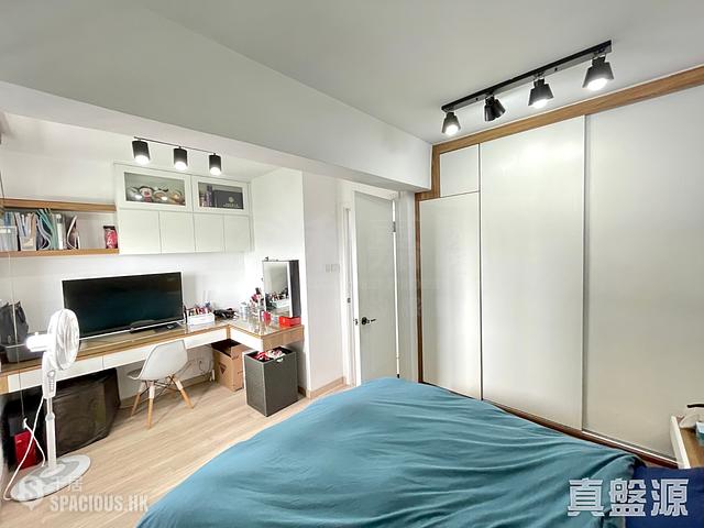 Tseung Kwan O - Beverly Garden 01