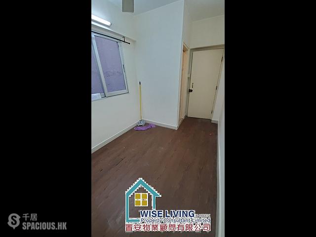 Wan Chai - 252, Lockhart Road 01