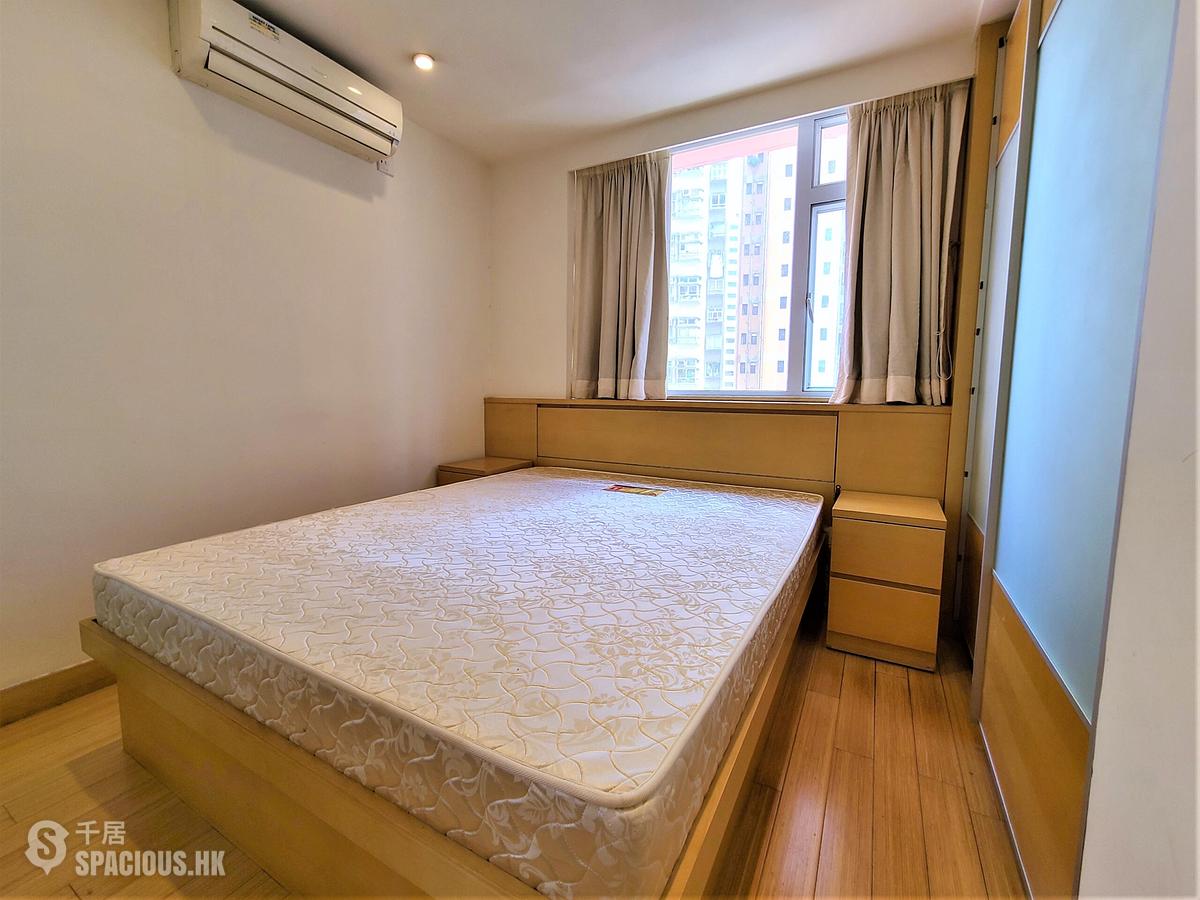 Sheung Wan - 370, Queen's Road Central 01