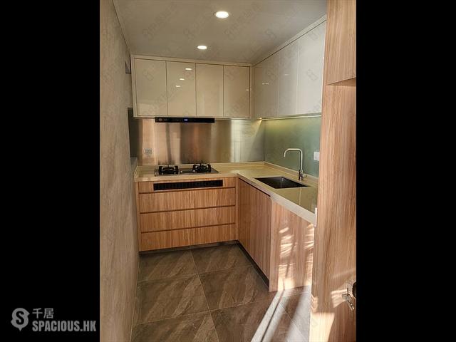Ap Lei Chau - South Horizons Phase 3 Mei Hong Court (Block 19) 01