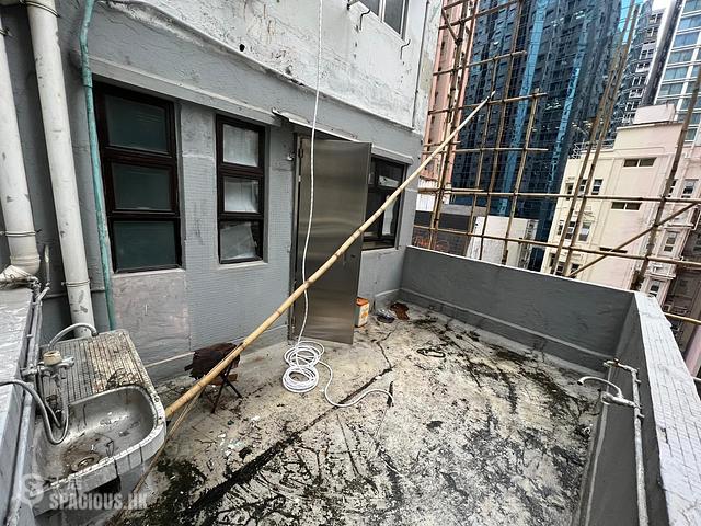 Sheung Wan - 15-19A, Upper Lascar Row 01
