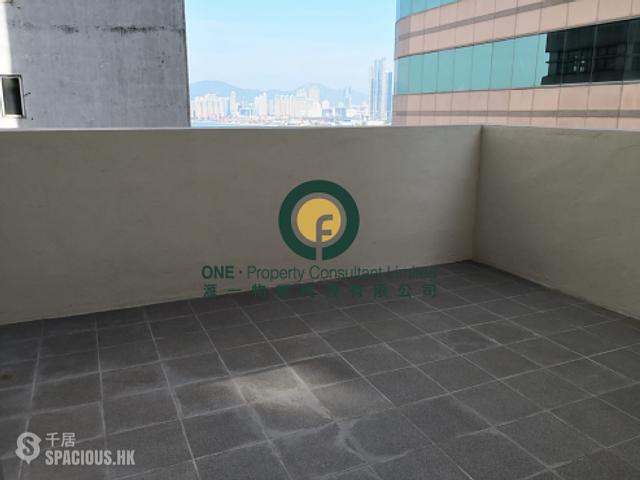 Sheung Wan - Des Voeux Building 01