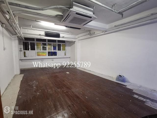 Central - 15, Li Yuen Street West 01