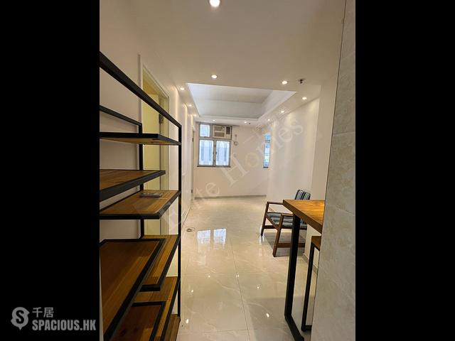 Sheung Wan - On Yip Lau 01