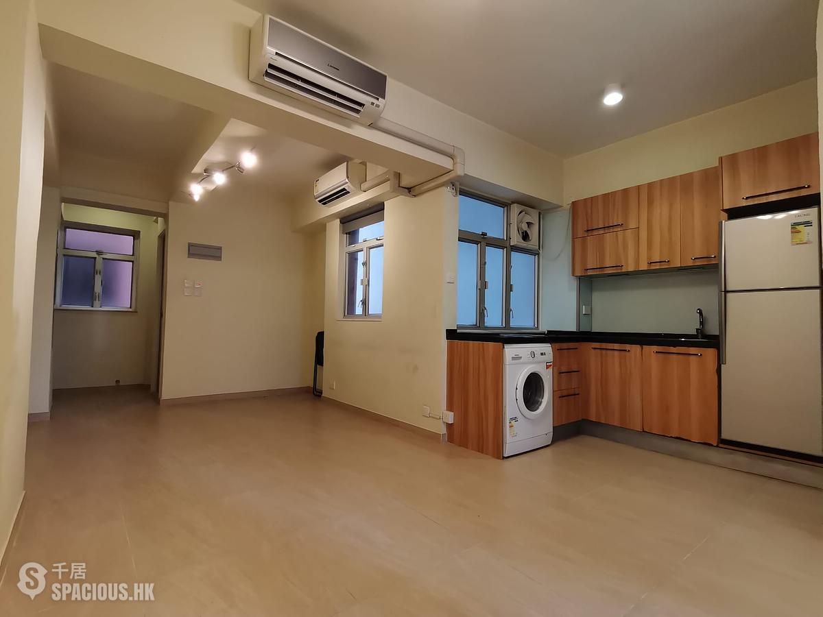 Sai Ying Pun - Mui Fong Apartments 01