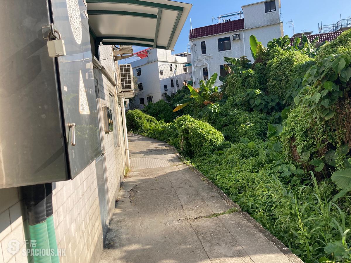 Lamma Island - Yung Shue Wan Main Street 01