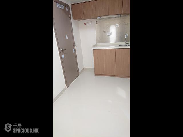 Mong Kok - 1073, Canton Road 01