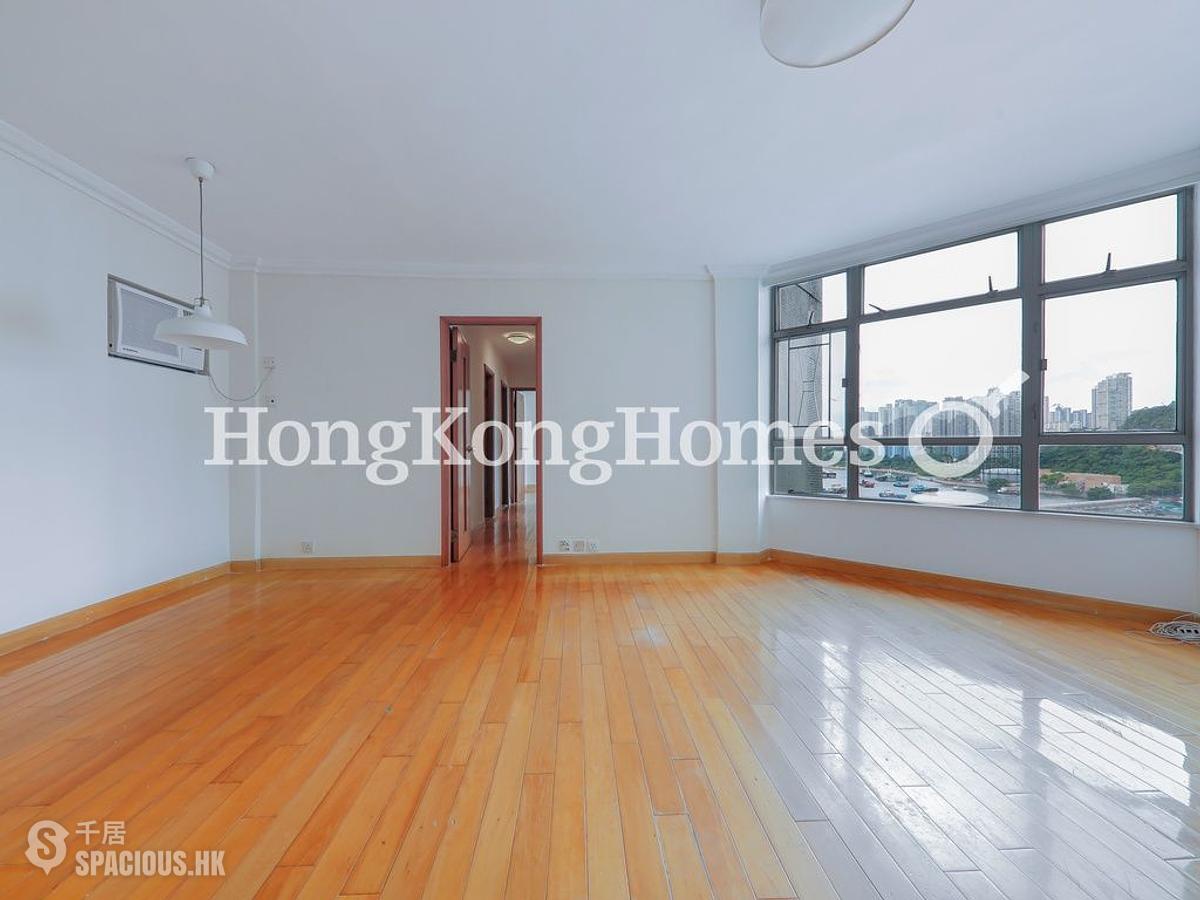 Ap Lei Chau - South Horizons Phase 1 Hoi Wan Court (Block 4) 01