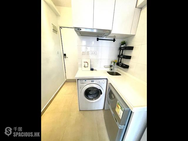 Shau Kei Wan - Fong Man House 01