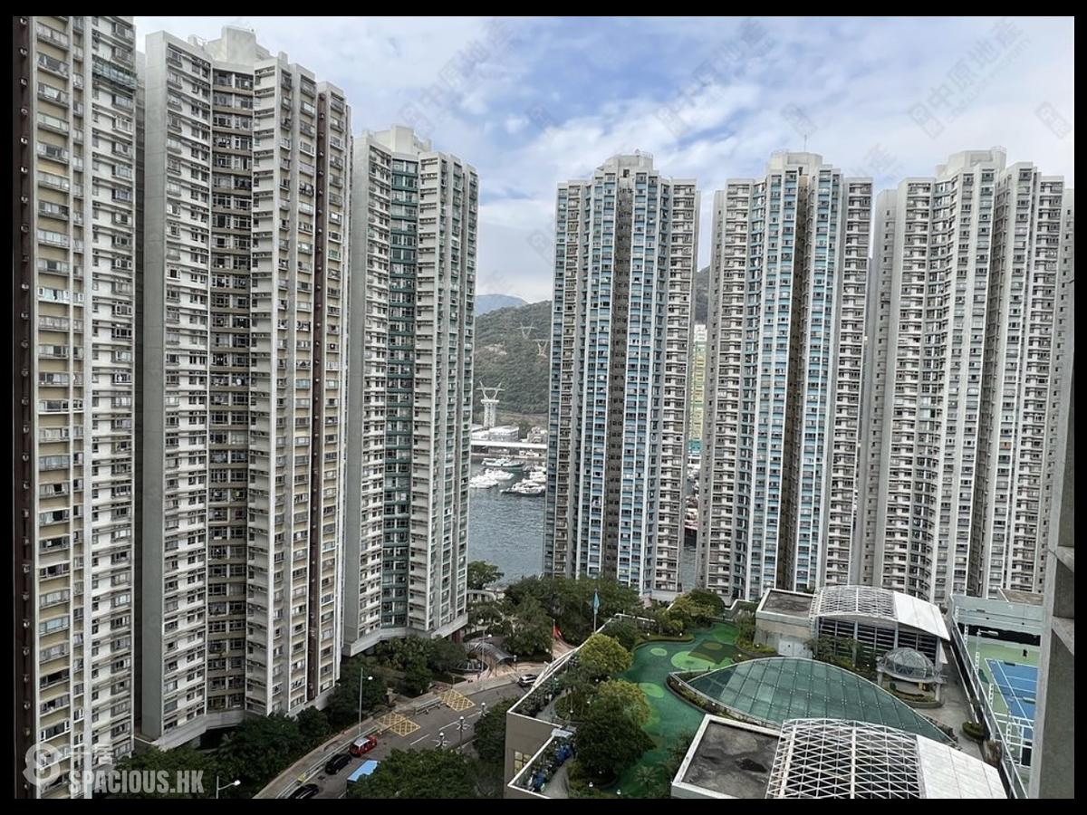 Ap Lei Chau - South Horizons Phase 2 Yee Tsui Court (Block 16) 01