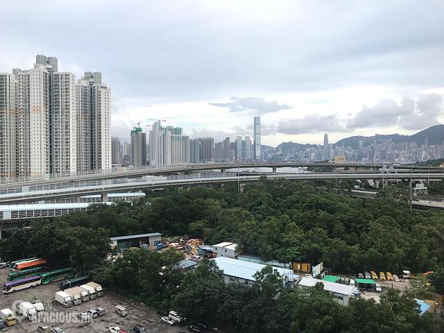 Lai Chi Kok - Manhattan Hill 01