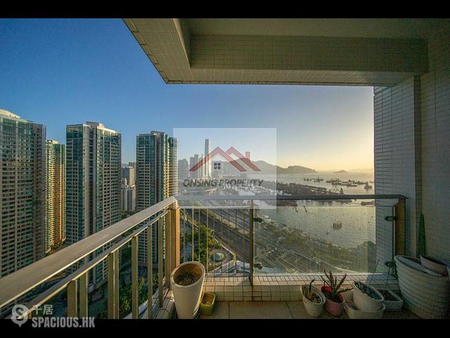Tai Kok Tsui - Florient Rise 01