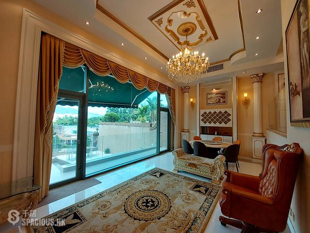 Tai Po Kau - Chateau Royale 01