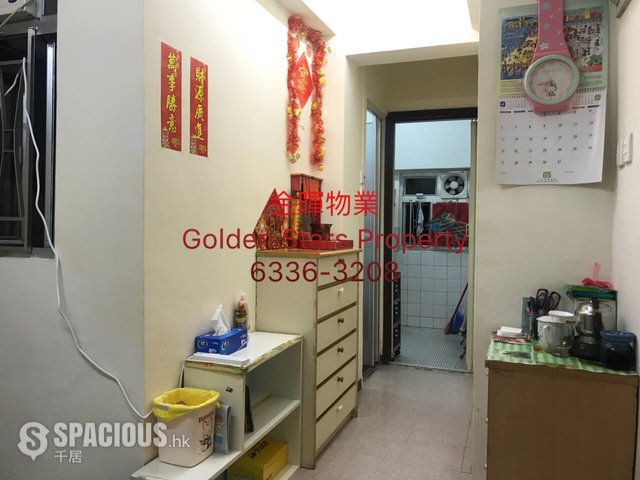 Sai Ying Pun - 54, Second Street 01