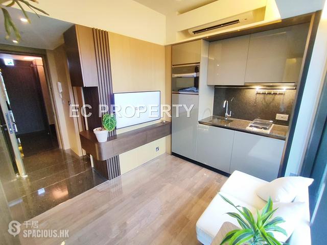 跑馬地 - Eight Kwai Fong Happy Valley 01