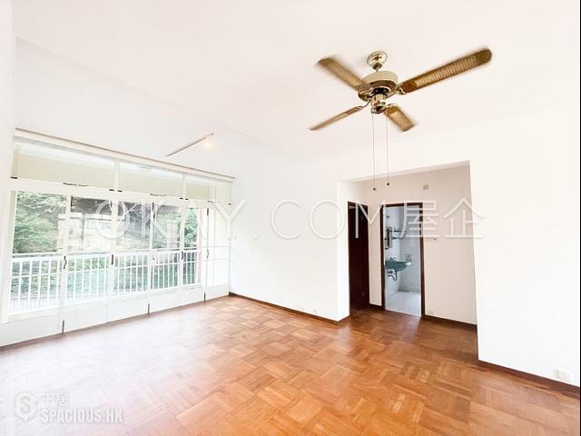 Kennedy Town - 10-16, Pokfield Road 01