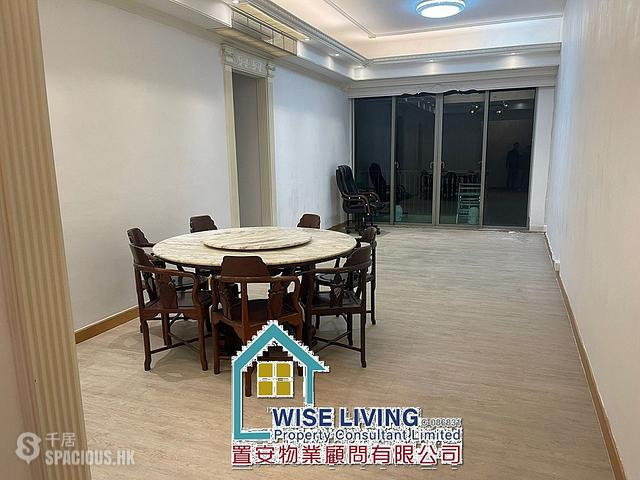 Tsuen Wan - The Cairnhill 01