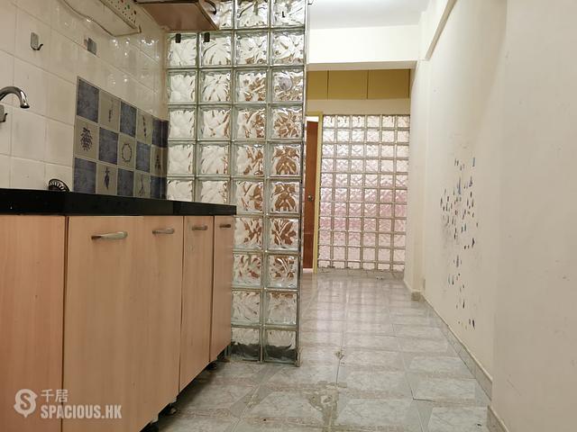 Kennedy Town - Yue Yee Mansion 01