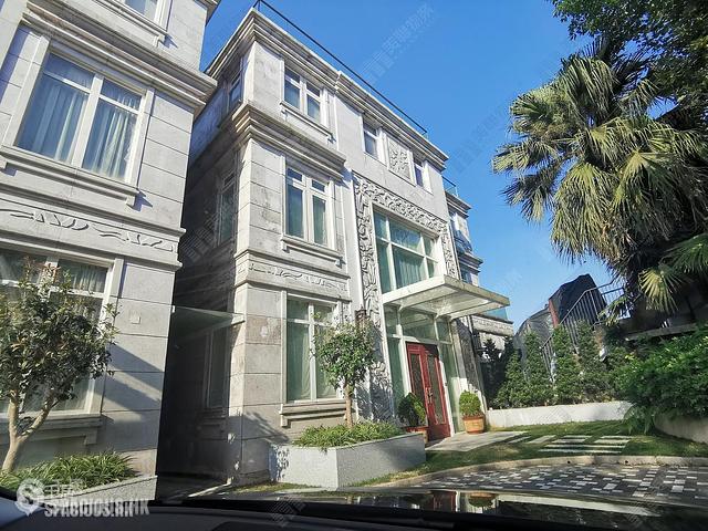 The Peak - 46, Plantation Road 01