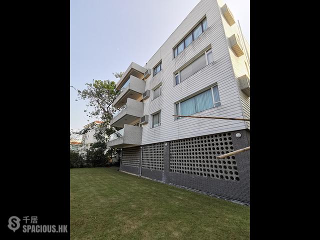 Chung Hom Kok - 6-8, Ching Sau Lane 01