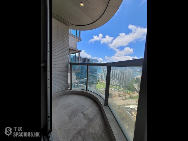 Hung Hom - Stars By The Harbour 01