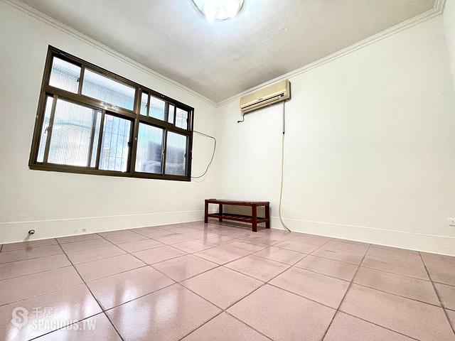 Sanchong - No. XXX, Lane 163, Section 4, Sanhe Rd, Sanchong District, New Taipei City, Taiwan 241 01