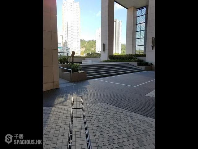 Yau Tong - Peninsula East 01