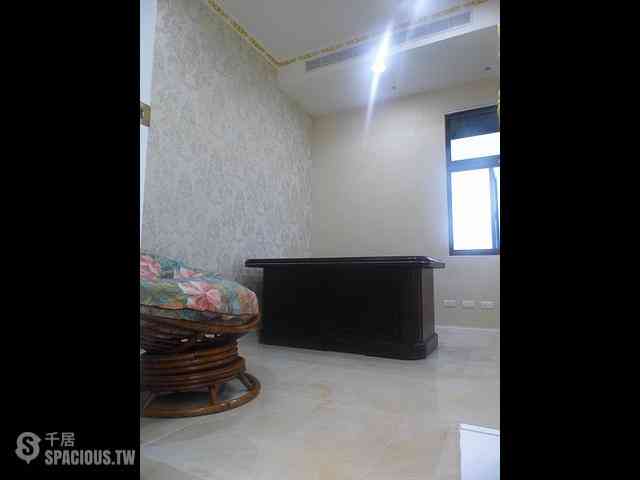 Sanchong - No. X, Lane 250, Zhongzheng South Road, Sanchong District, New Taipei City, Taiwan 241 02