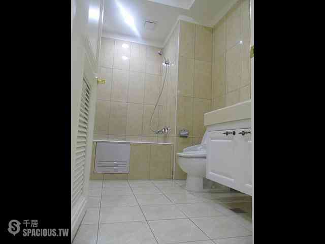 Sanchong - No. X, Lane 250, Zhongzheng South Road, Sanchong District, New Taipei City, Taiwan 241 13