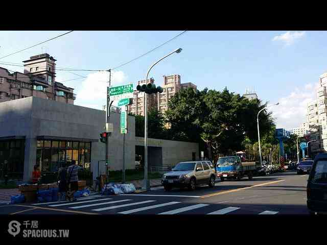 Sanchong - No. X, Lane 13, Section 2, Yong'an North Road, Sanchong District, New Taipei City, Taiwan 241 09